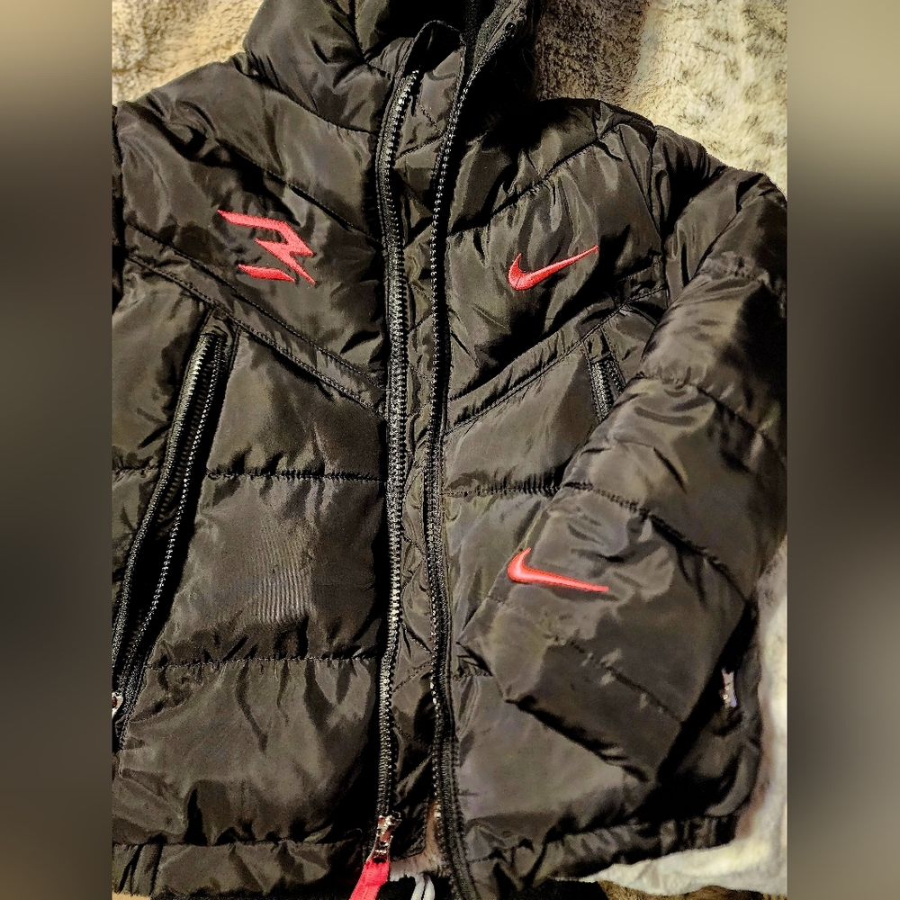 Girls XS Nike puff Jacket